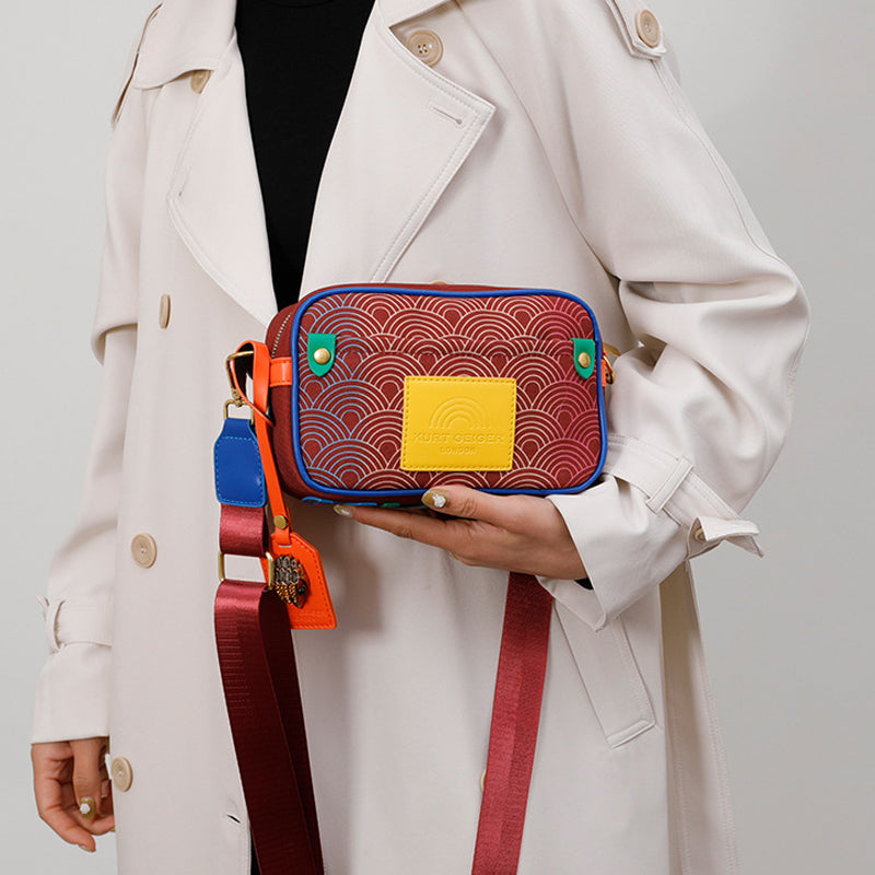 Sac à bandoulière tendance et coloré