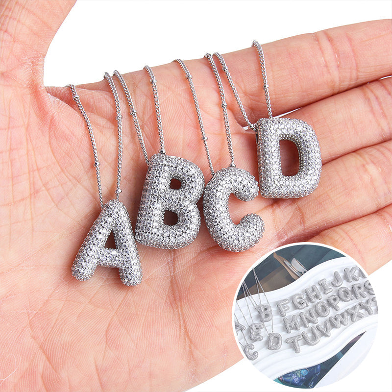 Collier Pendentif en Diamant avec Alphabet