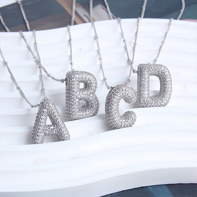 Collier Pendentif en Diamant avec Alphabet