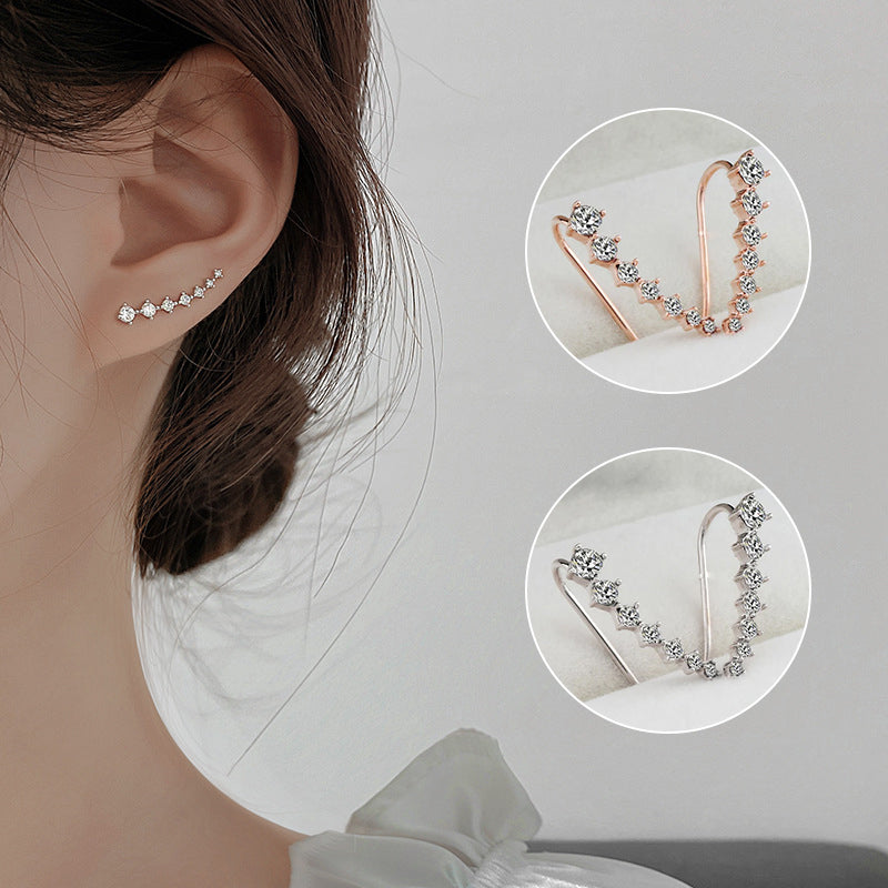 Boucles d'oreilles à tige en diamant sept étoiles