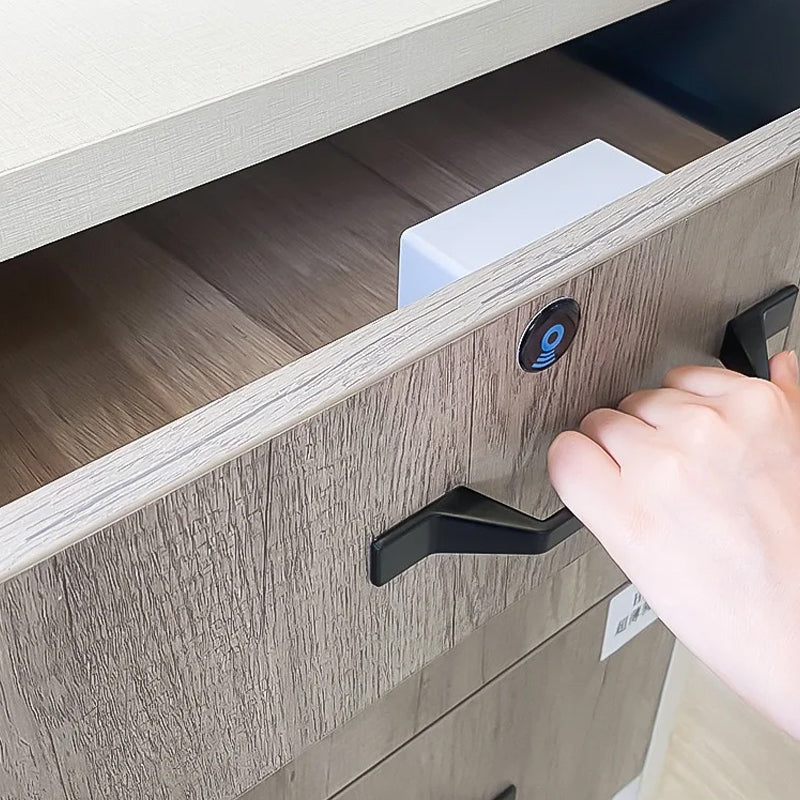 Elektronisch kastslot DIY voor houten ladekasten